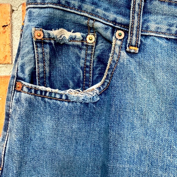 Vintage Levi’s 512 blue jeans Straight Fit, High Rise 28 waist, 27 length - Picture 2 of 10